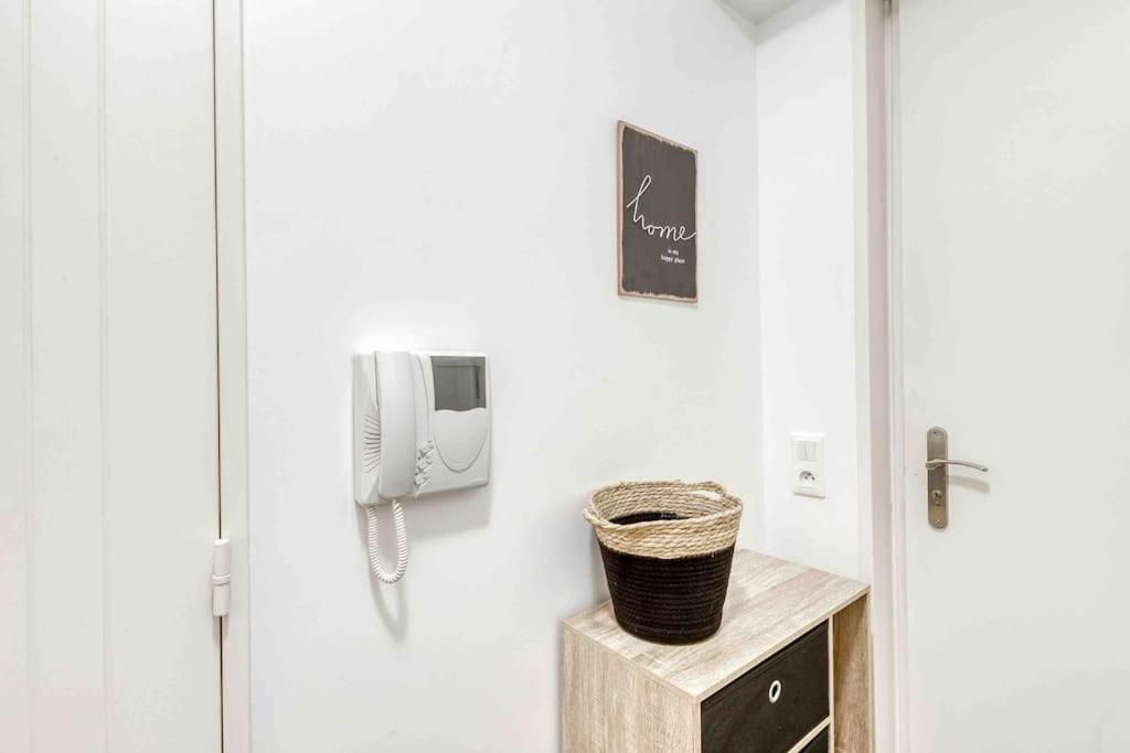 Appartement Moderne, Metro 7, Parking Et Jardin ヴィルジュイフ エクステリア 写真