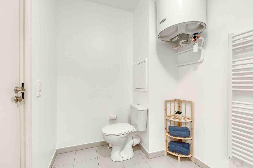 Appartement Moderne, Metro 7, Parking Et Jardin ヴィルジュイフ エクステリア 写真